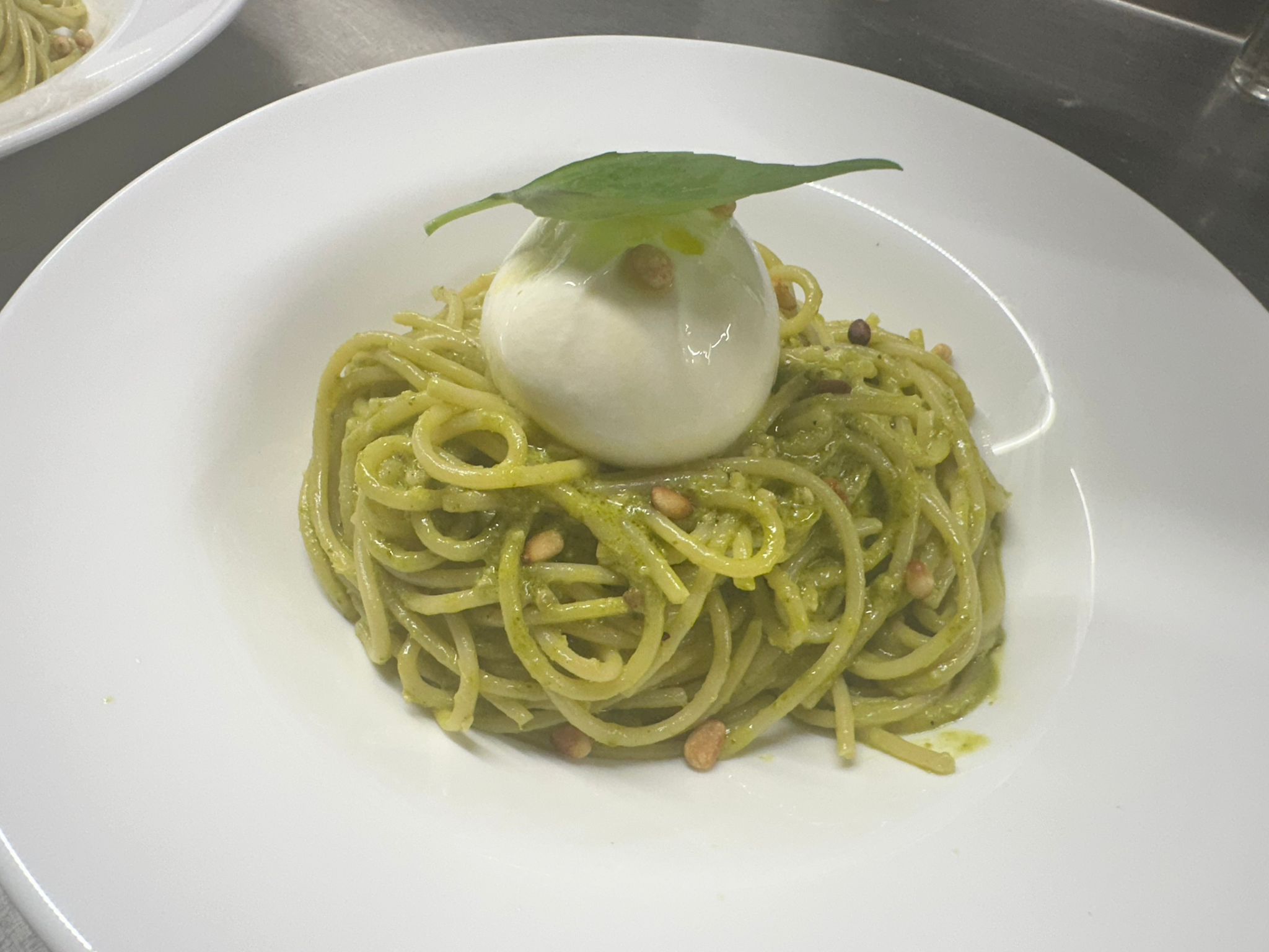 Unser Saisonalgericht Pesto mit Burrata-01